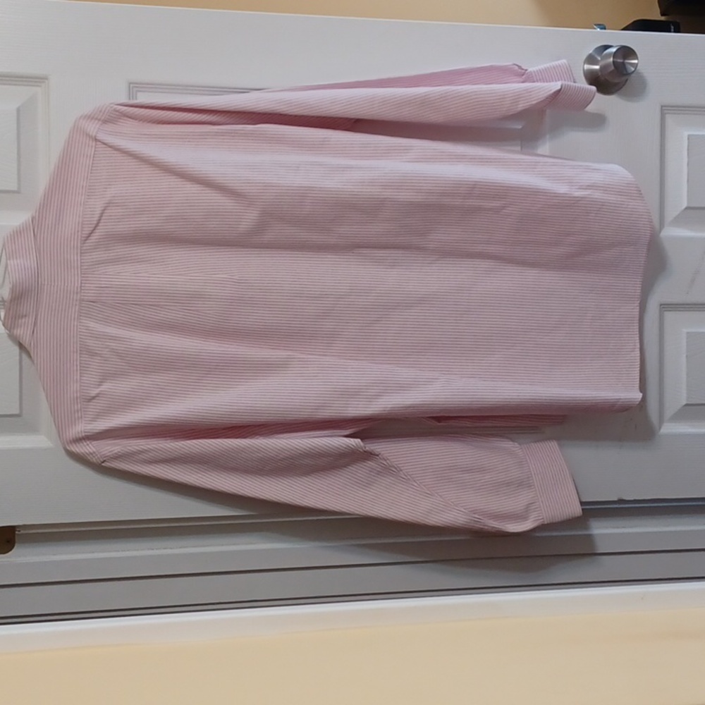 Shirt - Picture 4 of 4